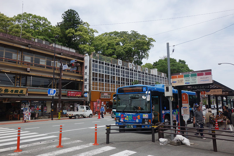 20180525-geku-naiku-bus.jpg
