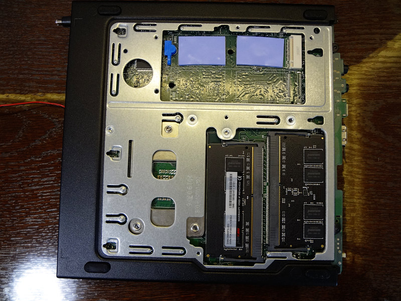 Lenovo ThinkCentre M720qのメモリー交換（8GBから16GBへ） (r271-635)