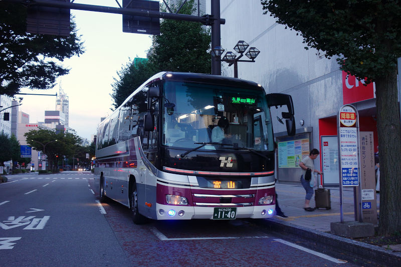 20230524-bus-toyamaeki-hankyu.jpg
