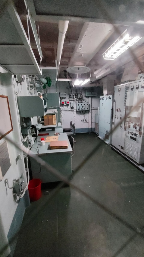 砕氷艦(南極観測船)ふじ 第一甲板の第二電信室 20251021-saihyoukan-fuji-11.jpg