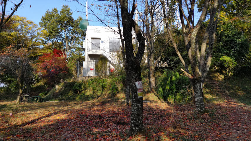 飯盛城 千畳敷郭 20251114-iimorijyou-senjyoujikikaku.jpg