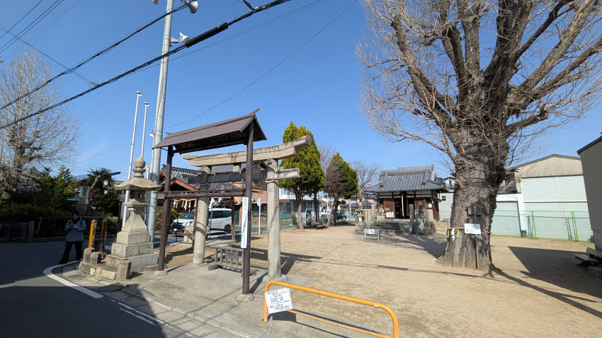 古堤街道に面した大神社 20260301-furututumi-daijinjya.jpg