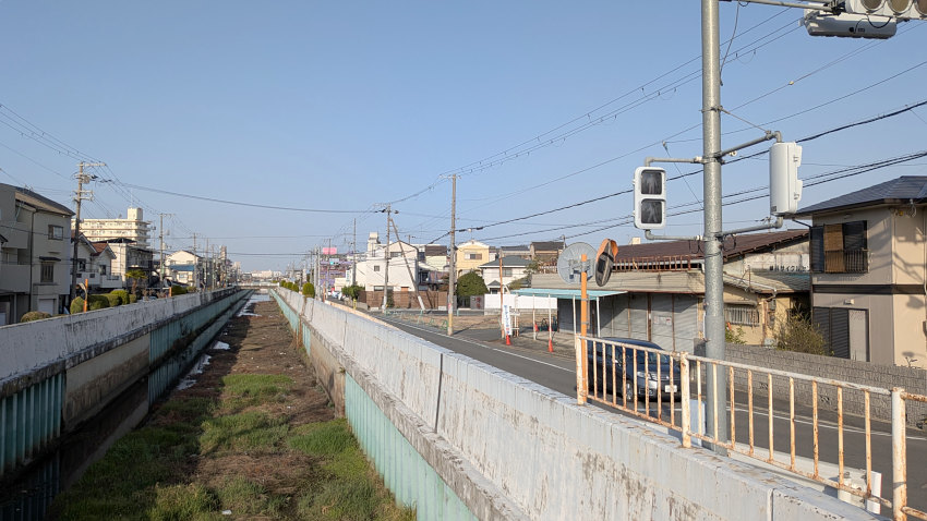 谷田川沿いにJR野崎駅まで走る 20260301-tanitagawa.jpg